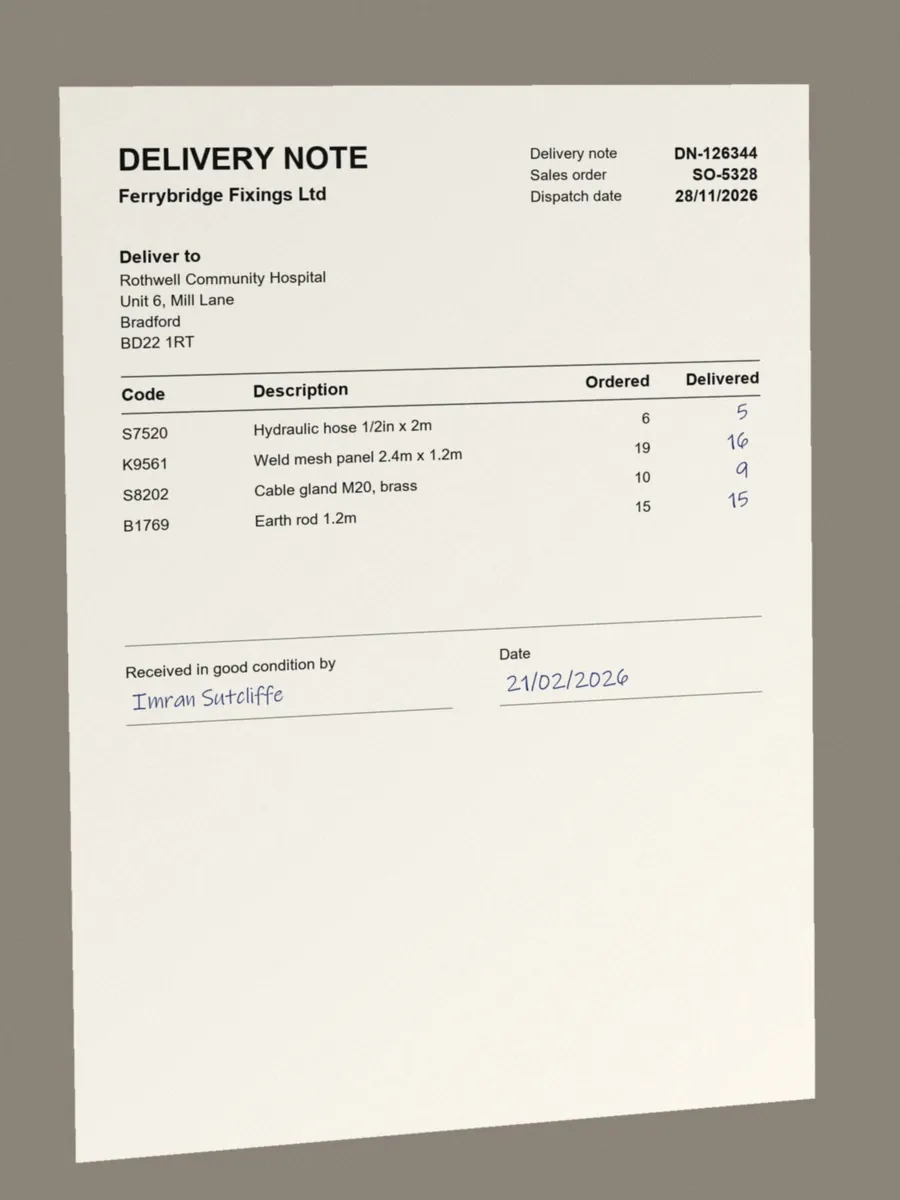 Delivery note, phone photo: the document photo, and SmolDocling's text with correctly read fields highlighted (Photo)